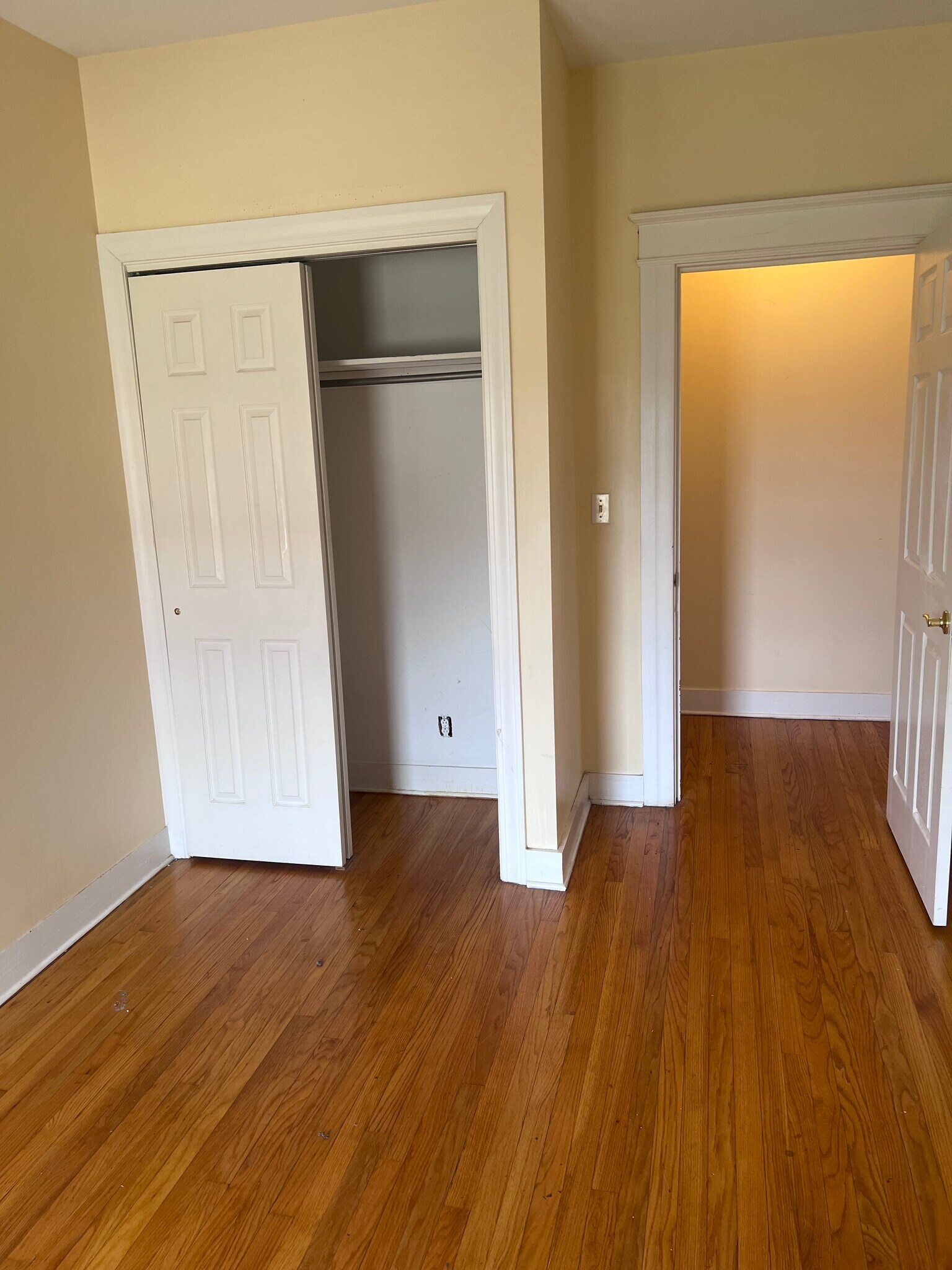 bedroom - 929 Avery Ave