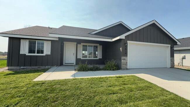 Building Photo - Pet Friendly Caldwell Home!