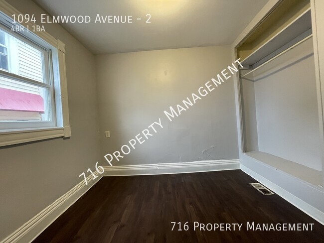 Building Photo - Spacious 4 bedroom right in Elmwood Village!