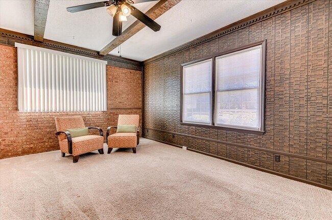 Building Photo - 2705 Bolling Rd