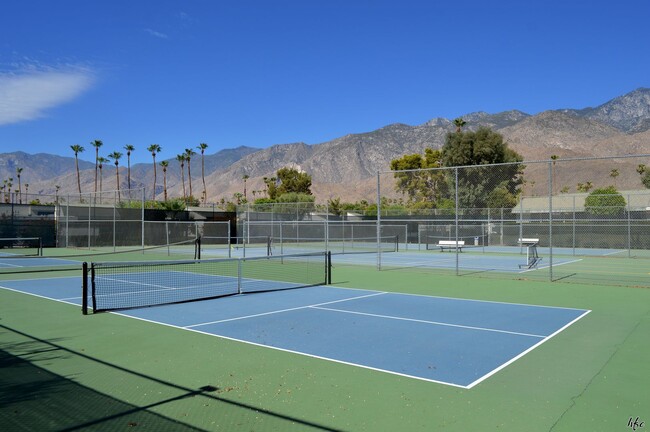 Building Photo - Hollywood Glam in Palm Springs. Furnished,...