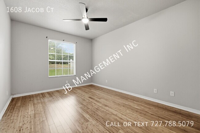 Building Photo - 1608 Jacob Ct