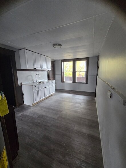 Building Photo - 37 Clinton Ave