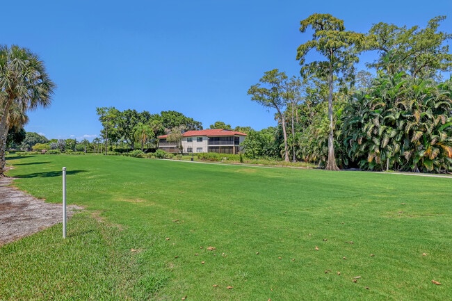 Building Photo - 21662 Arriba Real