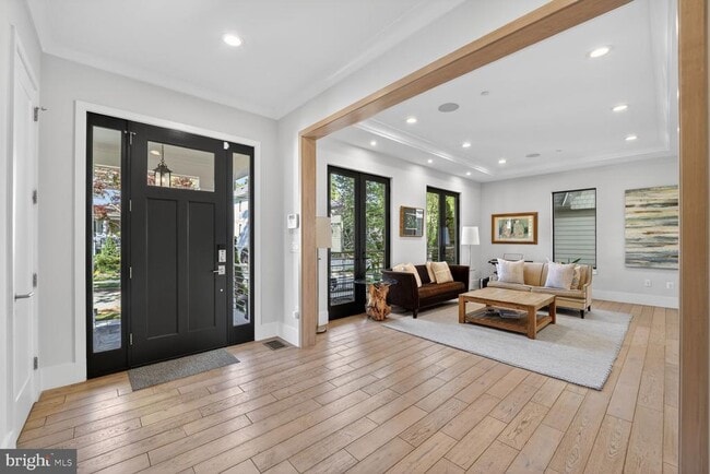 Building Photo - 5310 Dorsett Pl NW