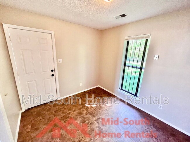 Building Photo - 4258 Briarberry Ln