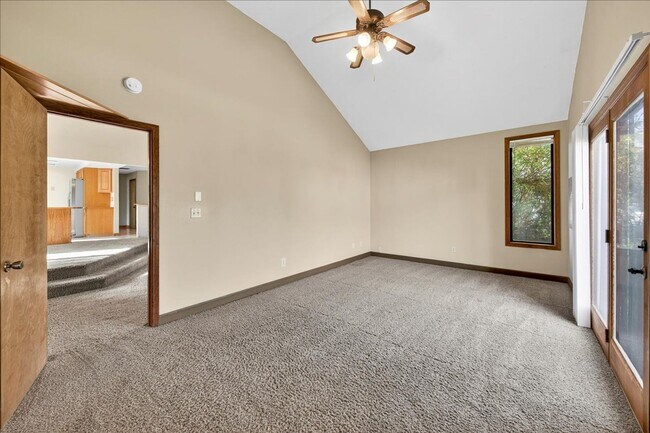 Building Photo - Spacious 4-Bedroom Home Minutes from Downtown Boise