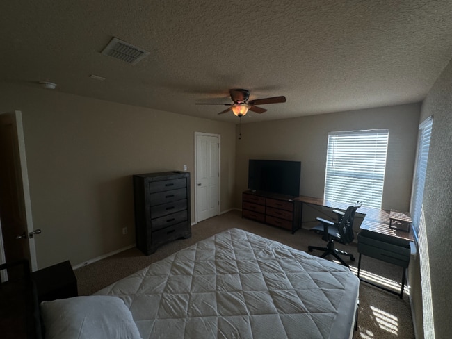 Building Photo - 10831 Bramante Ln