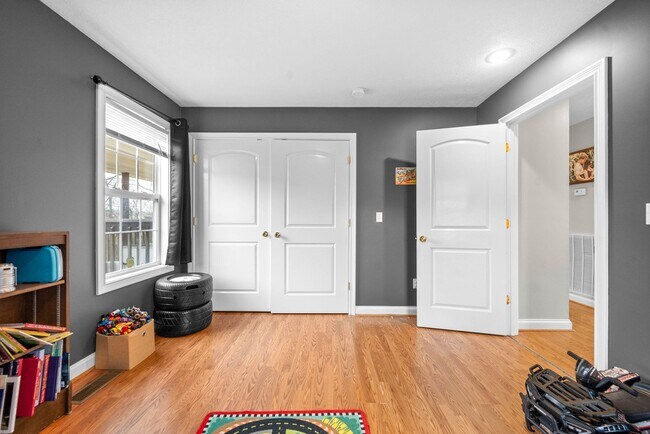 Building Photo - 755 Pleasant Grove Rd