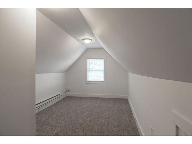 Building Photo - 1606 Concordia Ave