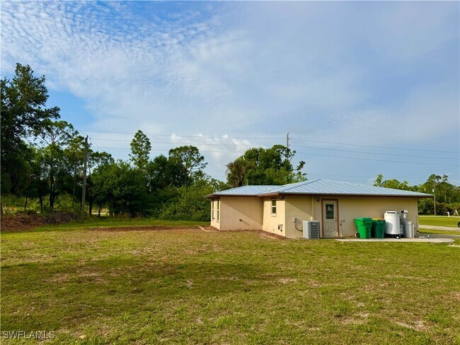 Primary Photo - 11430 Alligator St
