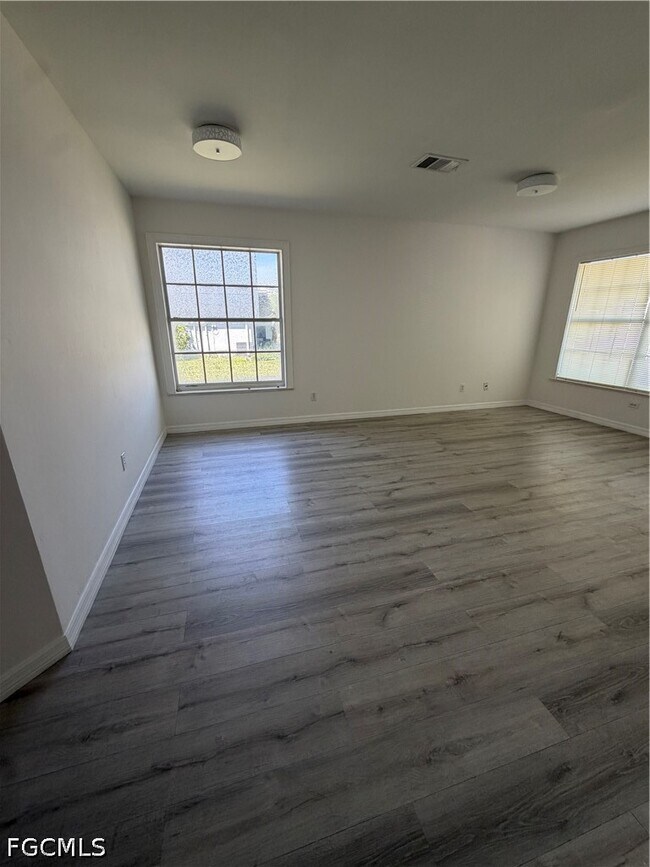 Building Photo - 10625 Windsmont Ct