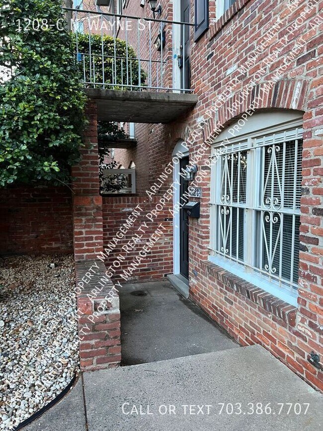 Building Photo - 1208-C N Wayne St
