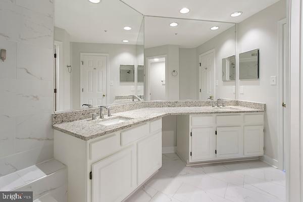 Building Photo - 7034 Ellingham Cir