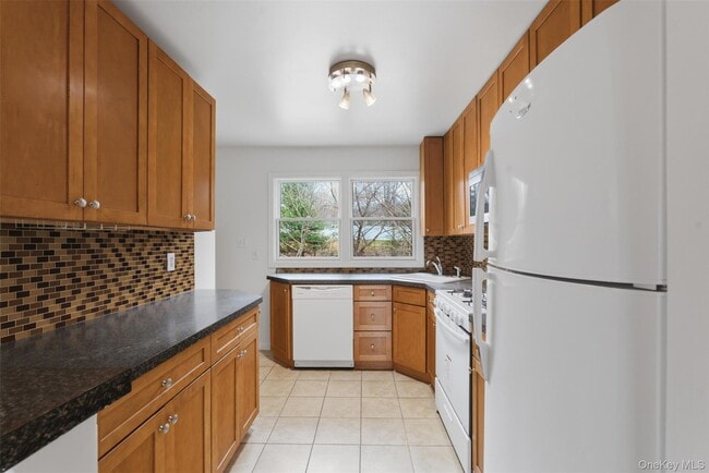 Building Photo - 25 Woodland Terrace Ct