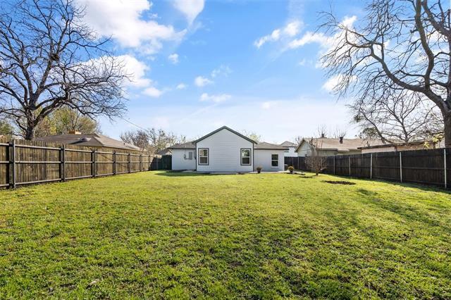 Building Photo - 4024 Carolyn Rd