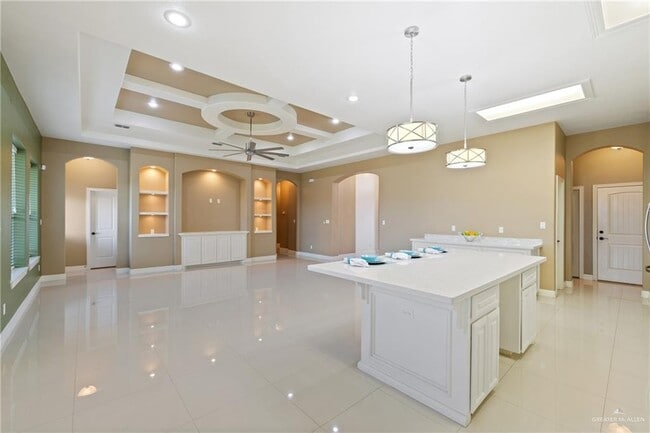 Building Photo - 34 El Caribe Cir S