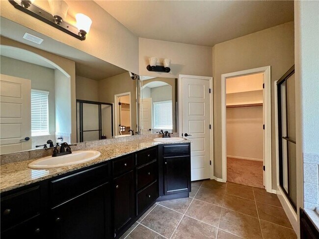 Building Photo - Nice House In SE Fayetteville