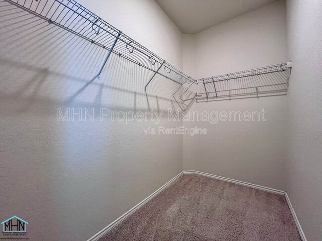 Building Photo - 4105 Paddock Trl