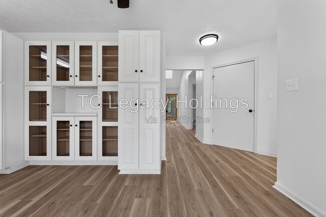 Building Photo - 603 Hayes St