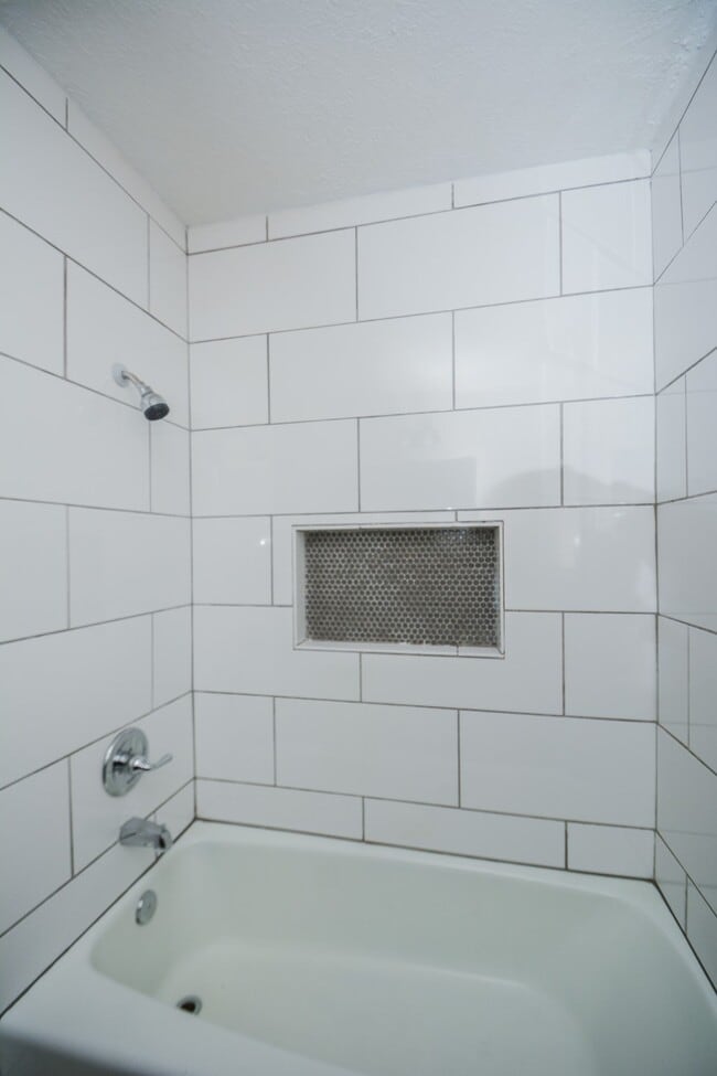 Building Photo - 1305 Adams St
