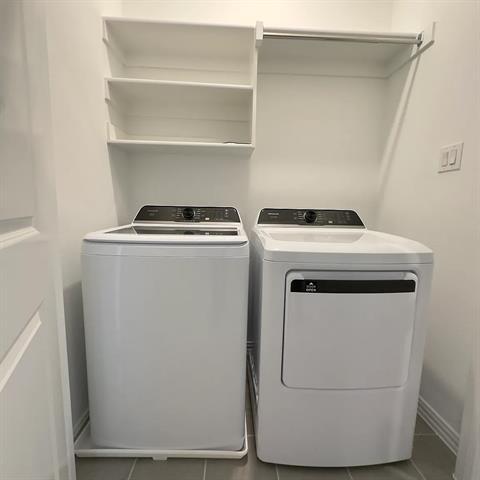 Building Photo - 9575 Speaker Dr