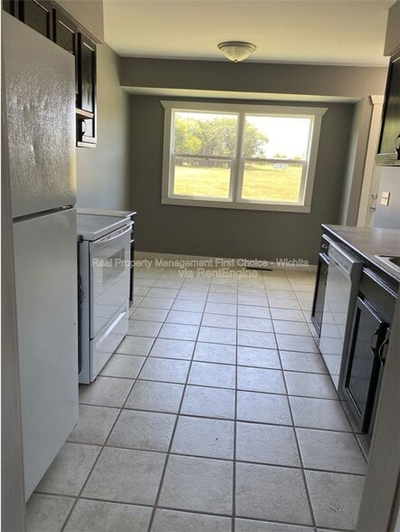 Building Photo - 1522 S Todd Pl