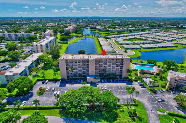 Building Photo - 6866 Huntington Ln