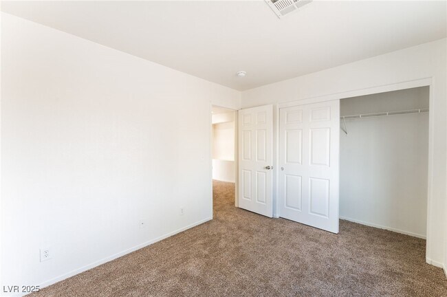 Building Photo - 4045 Puebla St