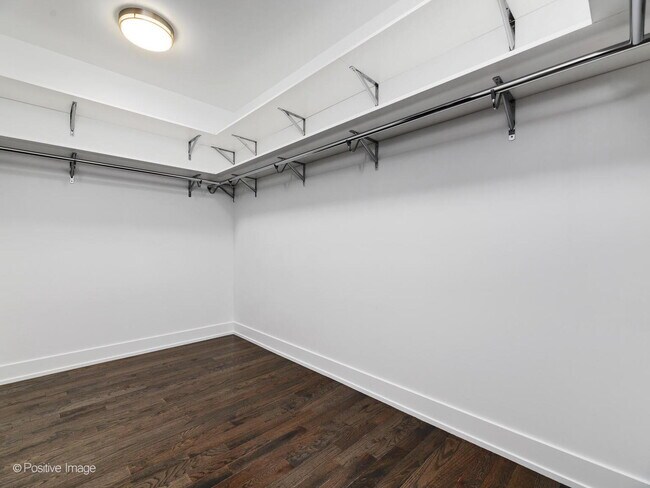 Building Photo - 235 E 31st St