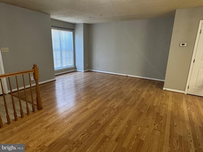 Building Photo - 2140 Bristol Dr