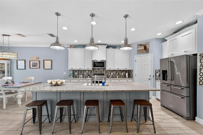 Building Photo - 5227 ADMIRAL POINTE Dr