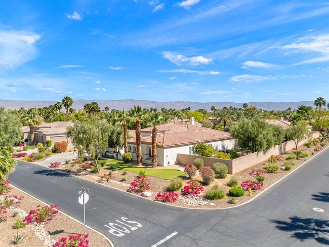 Building Photo - 49392 Hohokam River St