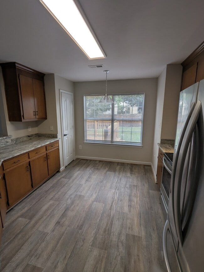 Building Photo - 708 Galleon Dr