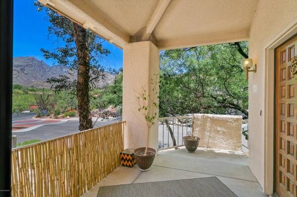 Building Photo - 6359 N Vuelta Tajo