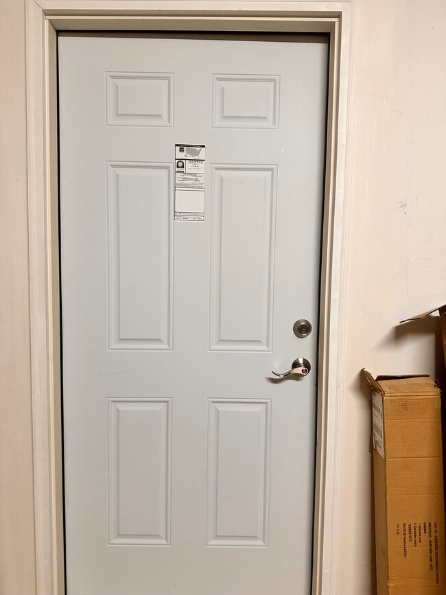 Building Photo - 105 Deer Park Rd