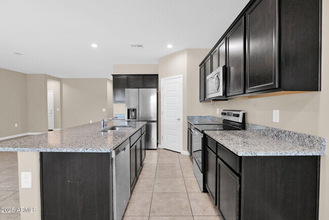 Building Photo - 5441 W Western Star Blvd