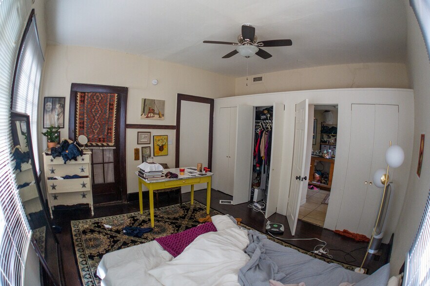 Building Photo - 2813 Salado St