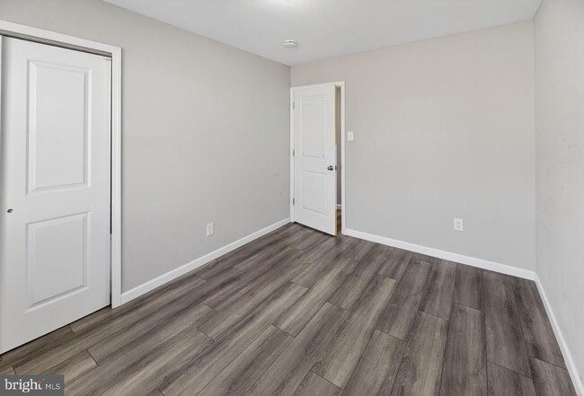 Building Photo - 55 Ember Ln