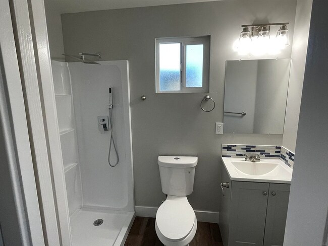 Master Bath 2 - 3410 Chamoune Ave