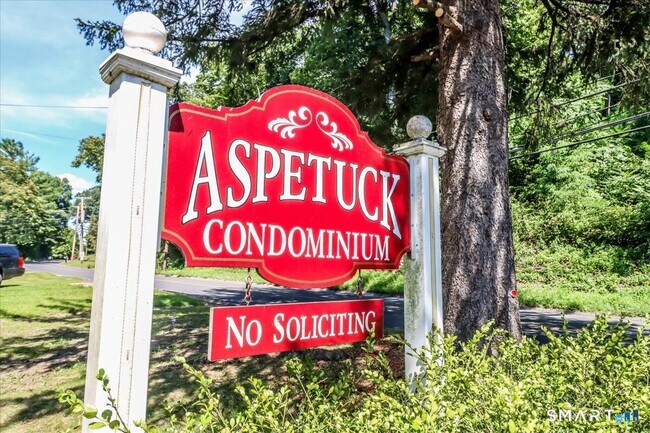 Building Photo - 171 Aspetuck Vlg