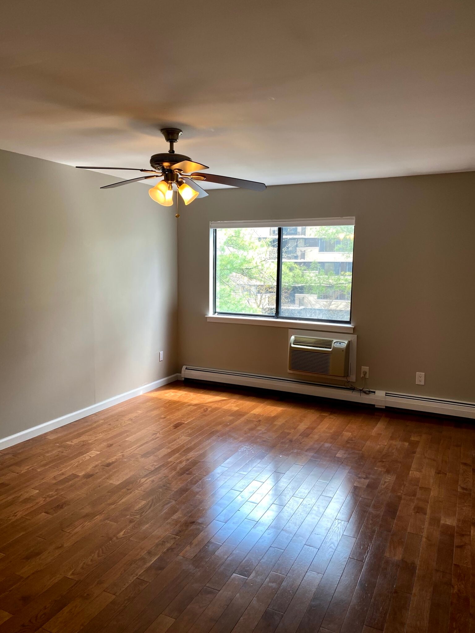 Master bedroom - 20 Hillside Terrace