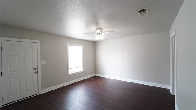 Building Photo - 313 E Columbia St