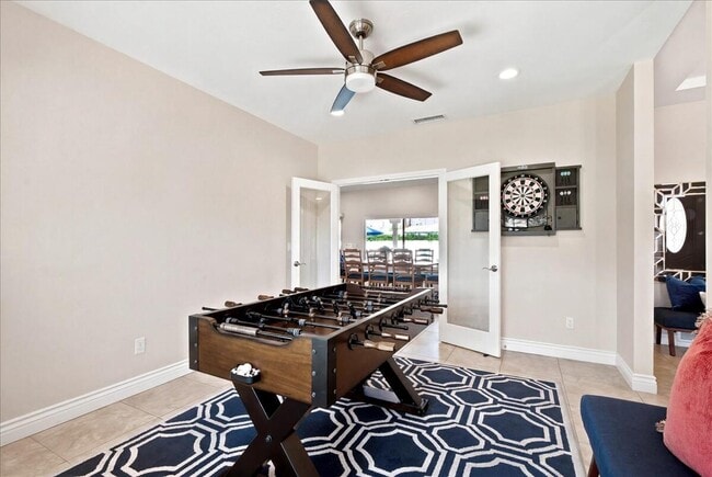 Building Photo - 48551 San Pedro St