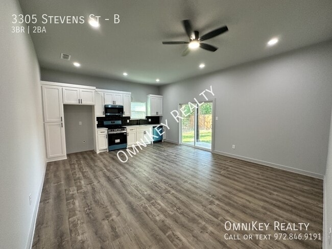 Building Photo - 3305 Stevens St