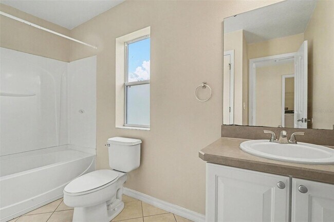 Building Photo - 599 Lake Eagle Ln