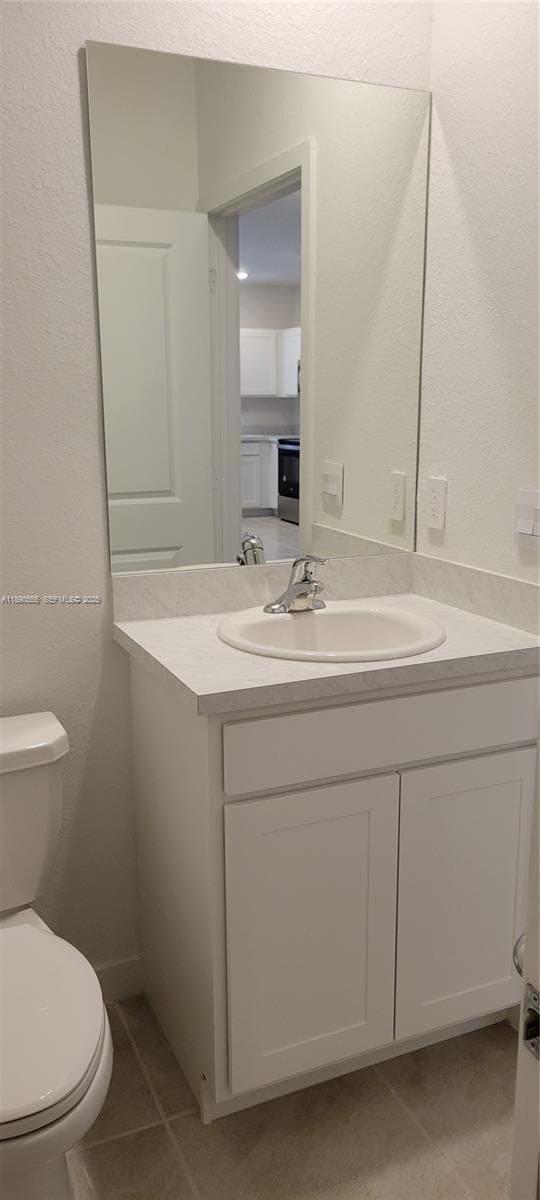 Building Photo - 1461 NE 5th Ave