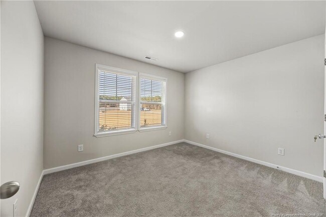 Building Photo - 34 Merlin Ct