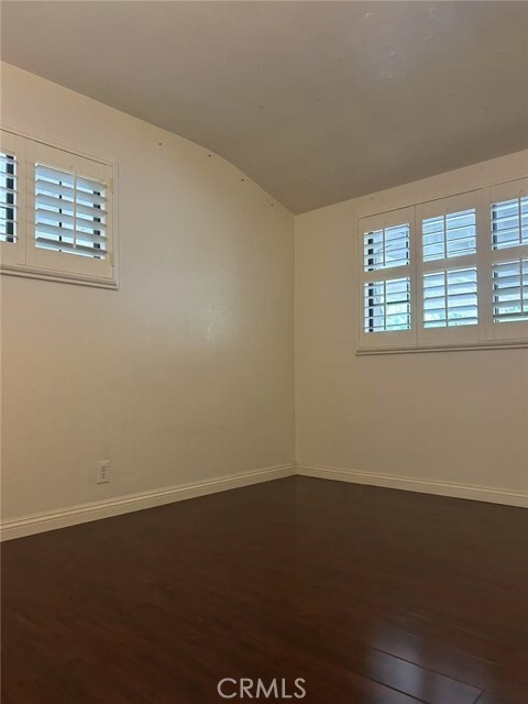 Building Photo - 918 Hansen Ave