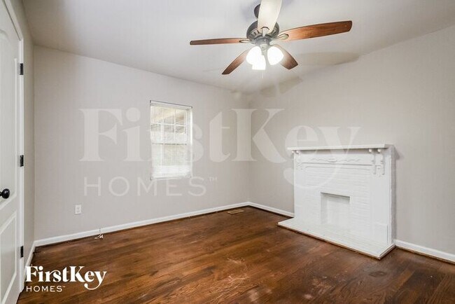 Building Photo - 2229 3rd St NW